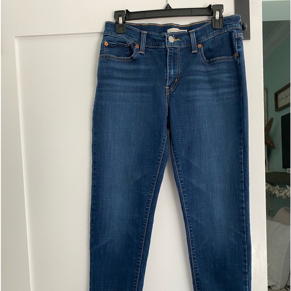 Levi Boyfriend Capris size 27